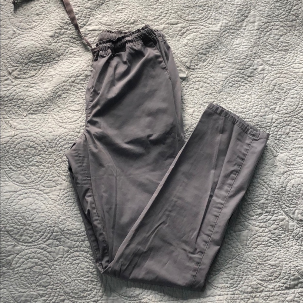 Jaanuu scrub pants